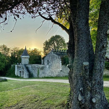Domaine De Migny Villa Saint-Cyran-du-Jambot Esterno foto